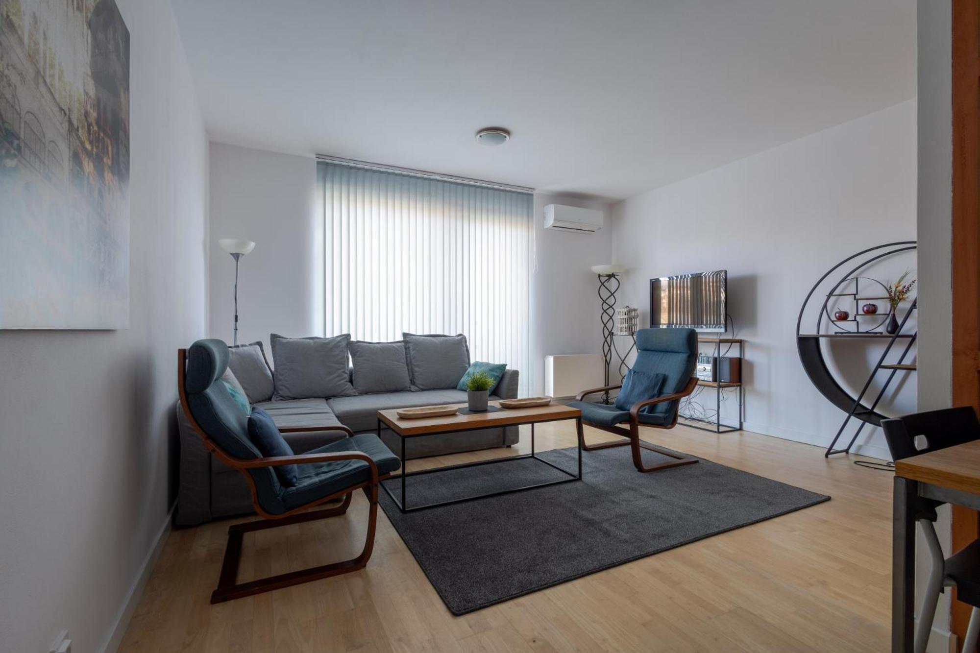 Apartamento 2 *